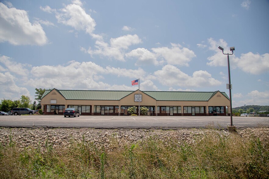 43 Prairie Dell Plz, Union, MO for sale - Building Photo - Image 2 of 2