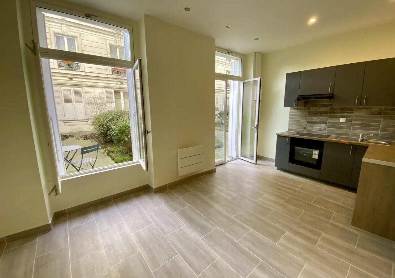 Paris, PAR 75009 - Unit 1 -  - Interior Photo - Image 1 of 4