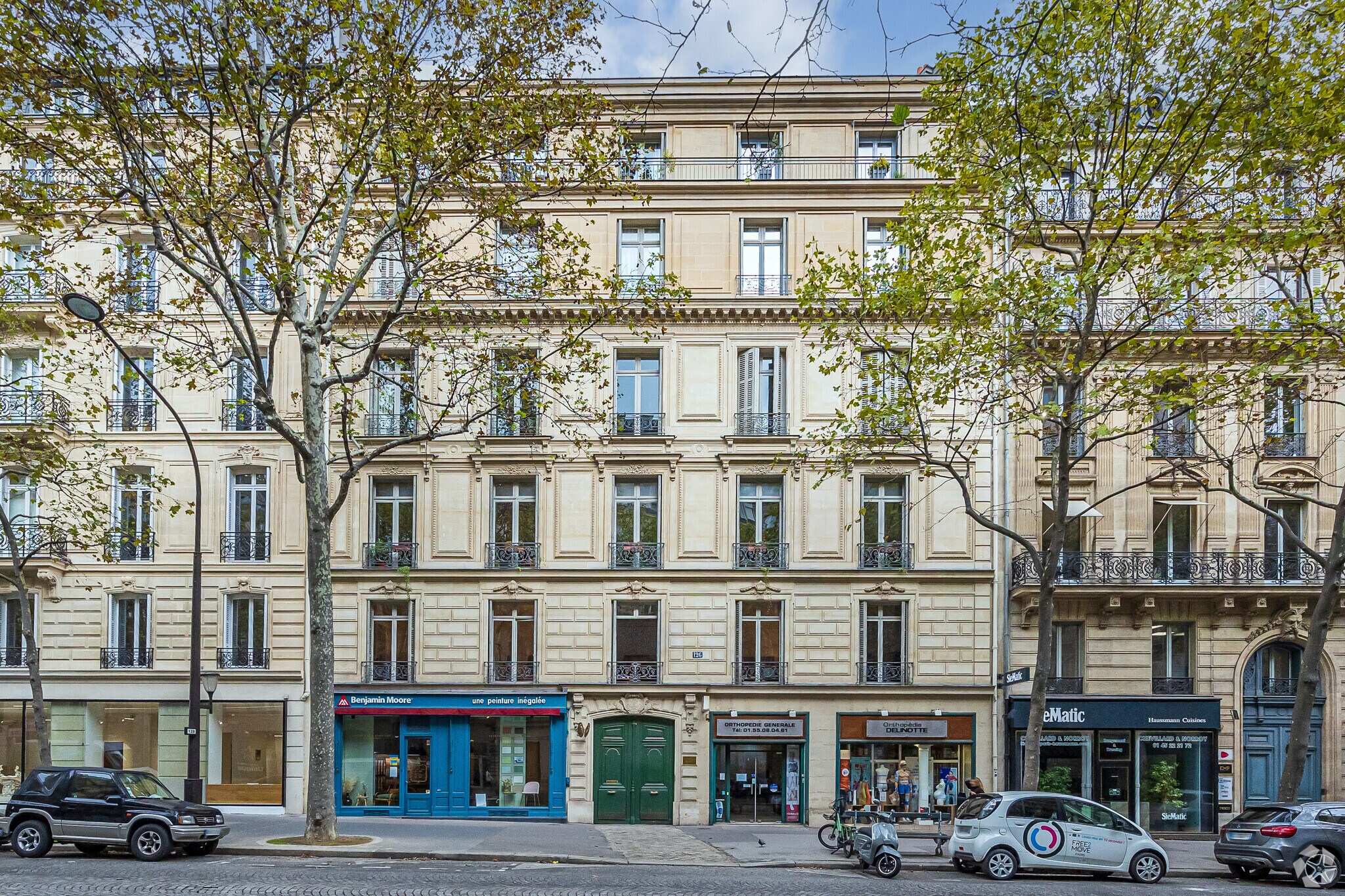Office in Paris for lease Primary Photo- Image 1 of 7