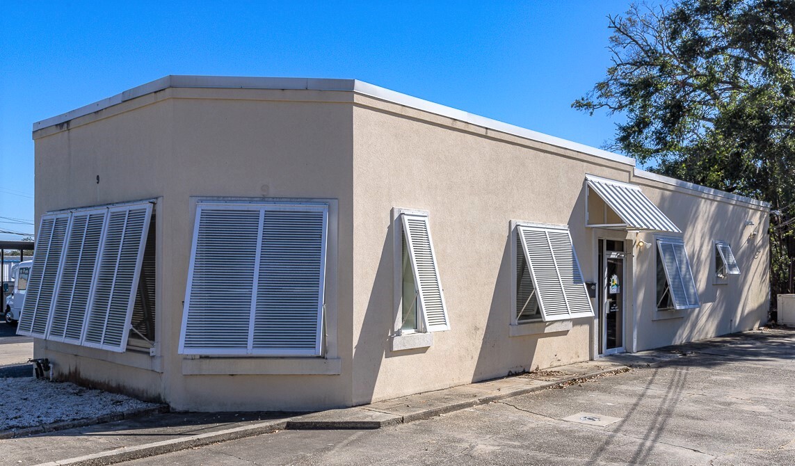 9 W Blount St, Pensacola, FL for lease Building Photo- Image 1 of 5