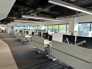 999 3rd Ave, Seattle, WA for lease Building Photo- Image 2 of 6