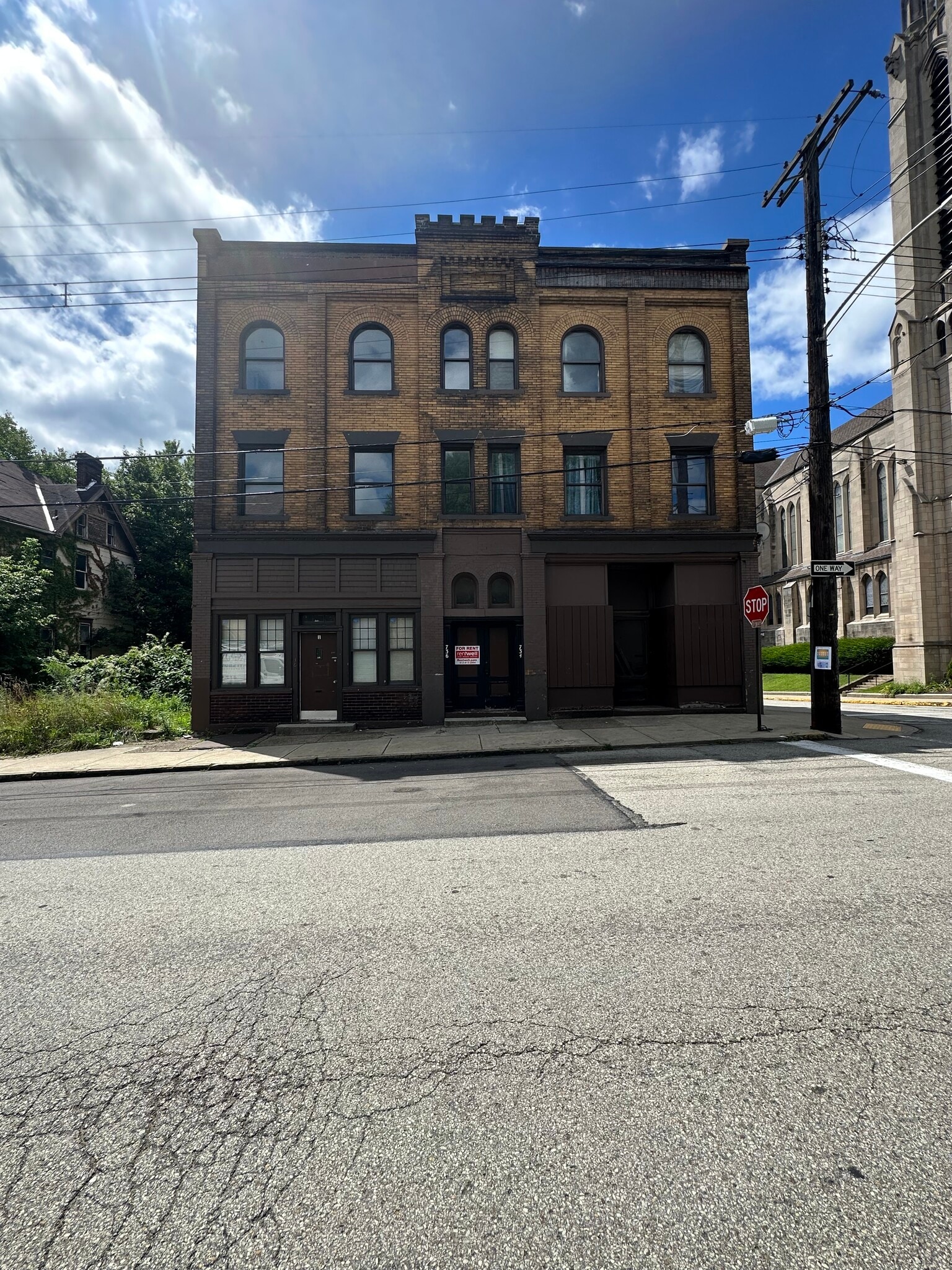 734-736 Franklin Ave, Pittsburgh, PA for lease Building Photo- Image 1 of 3