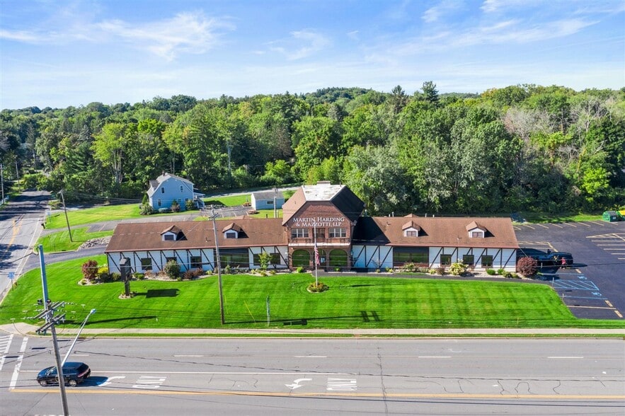 1222 Troy Schenectady Rd, Schenectady, NY for sale - Building Photo - Image 1 of 1