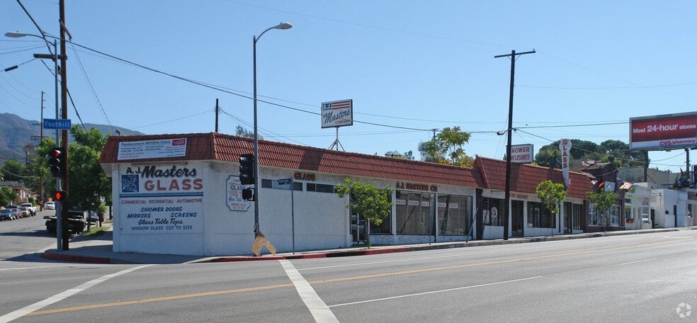 7639 Foothill Blvd, Tujunga, CA for lease - Building Photo - Image 2 of 38