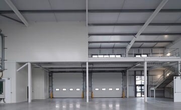 Lydden Rd, London for lease Interior Photo- Image 2 of 3