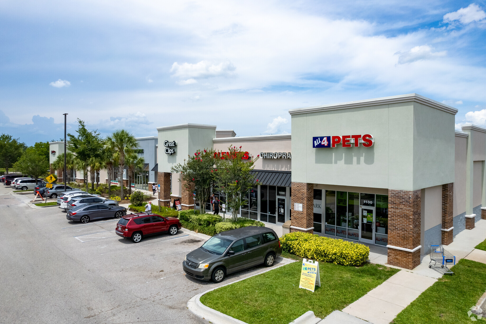 425 Avalon Park Blvd, Orlando, FL for lease Building Photo- Image 1 of 6