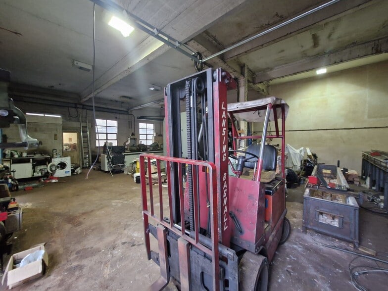 Effingham St, Sheffield for lease - Building Photo - Image 2 of 12