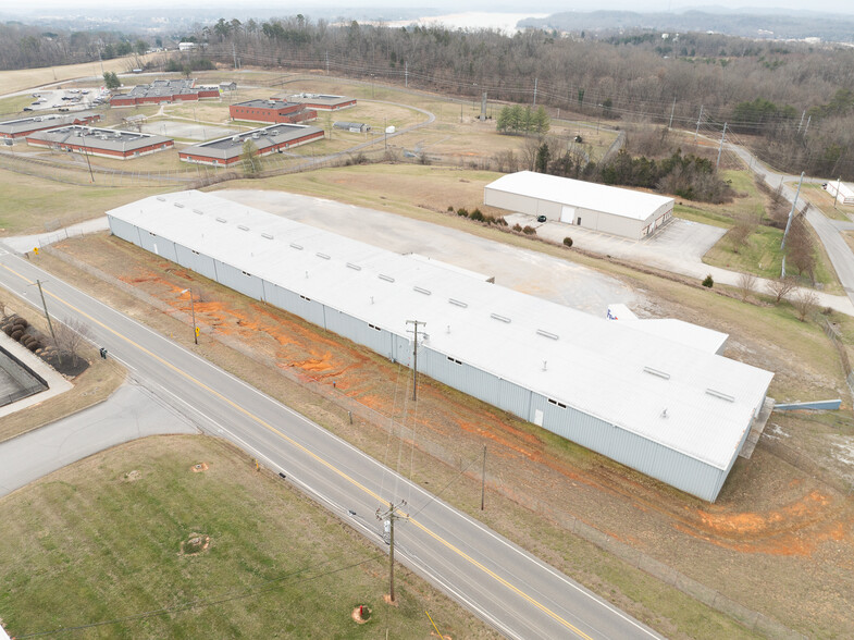 989 Industrial Park Rd, Dandridge, TN for sale - Building Photo - Image 2 of 11