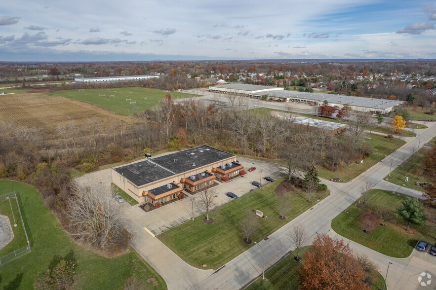 21500-21550 Drake Rd, Strongsville, OH for lease - Aerial - Image 3 of 4