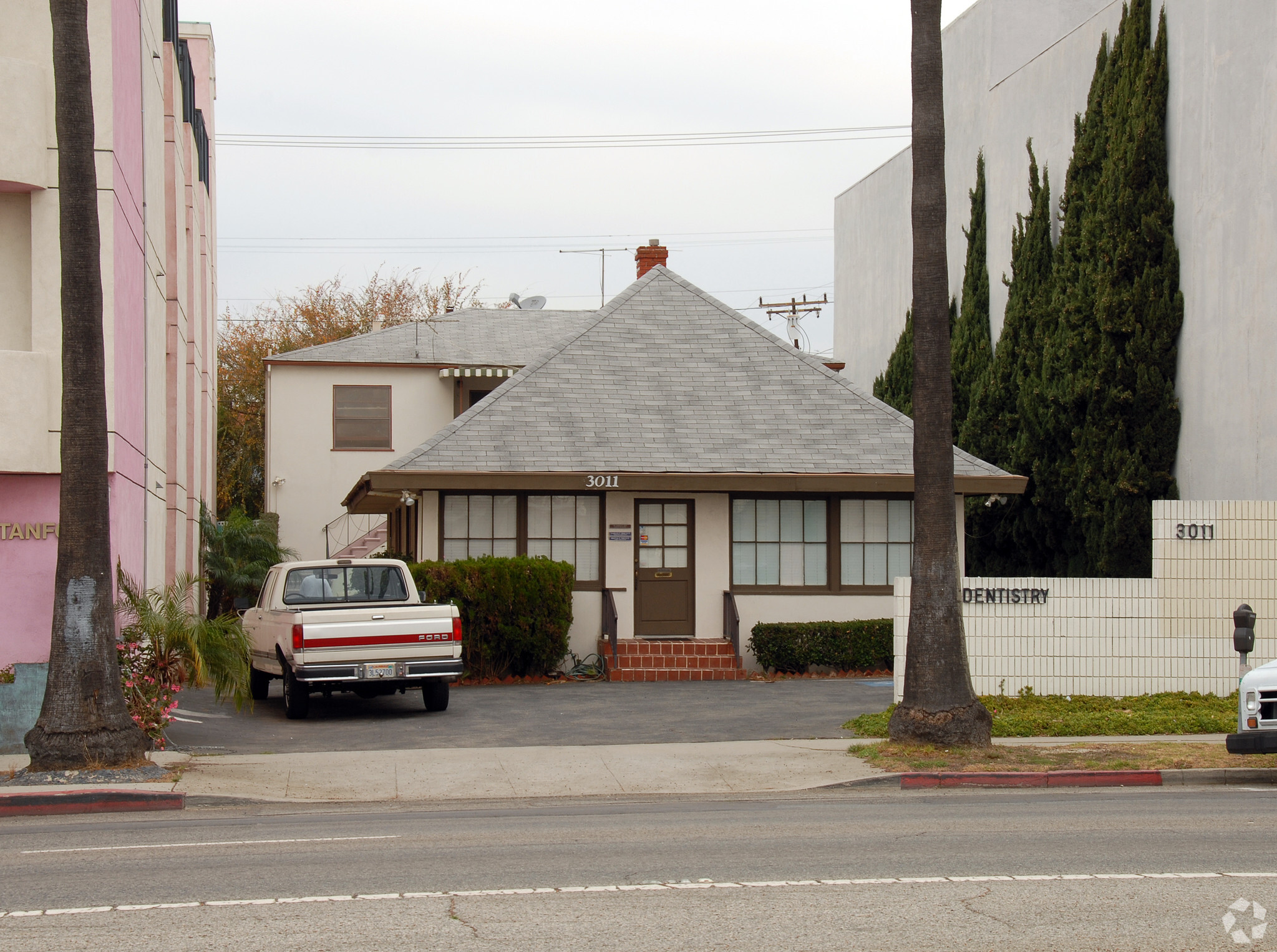 3011 Santa Monica Blvd, Santa Monica, CA for sale Primary Photo- Image 1 of 4