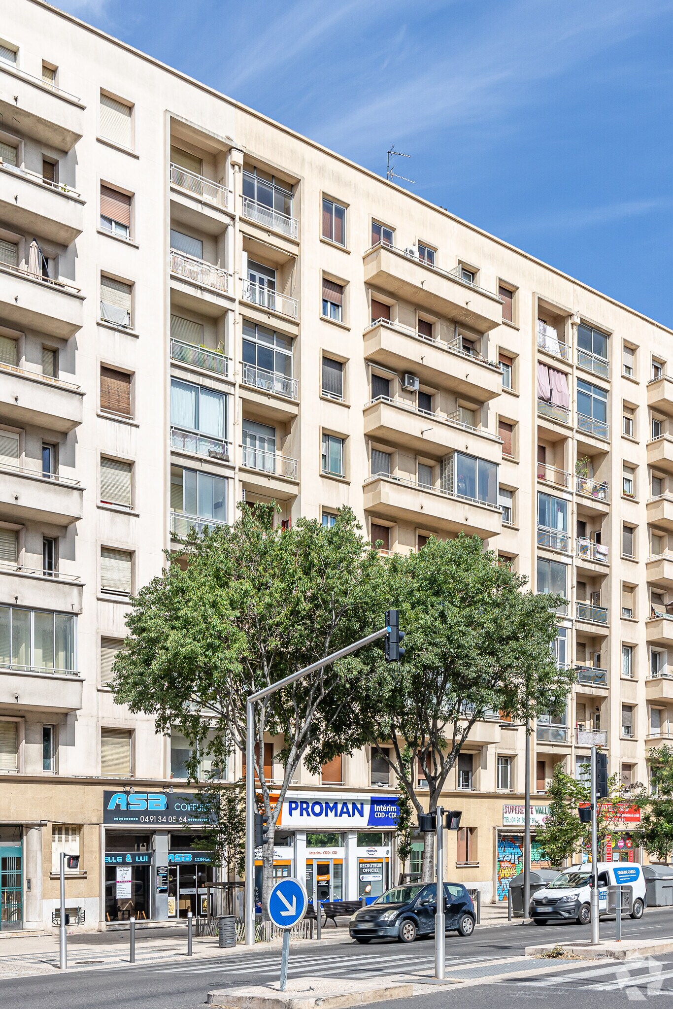 Multifamily in Marseille for sale Primary Photo- Image 1 of 1