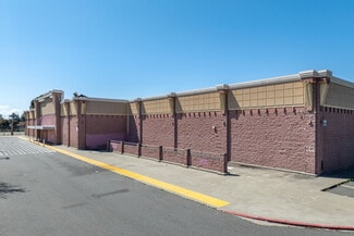 More details for 8400 Edgewater Dr, Oakland, CA - Retail for Lease