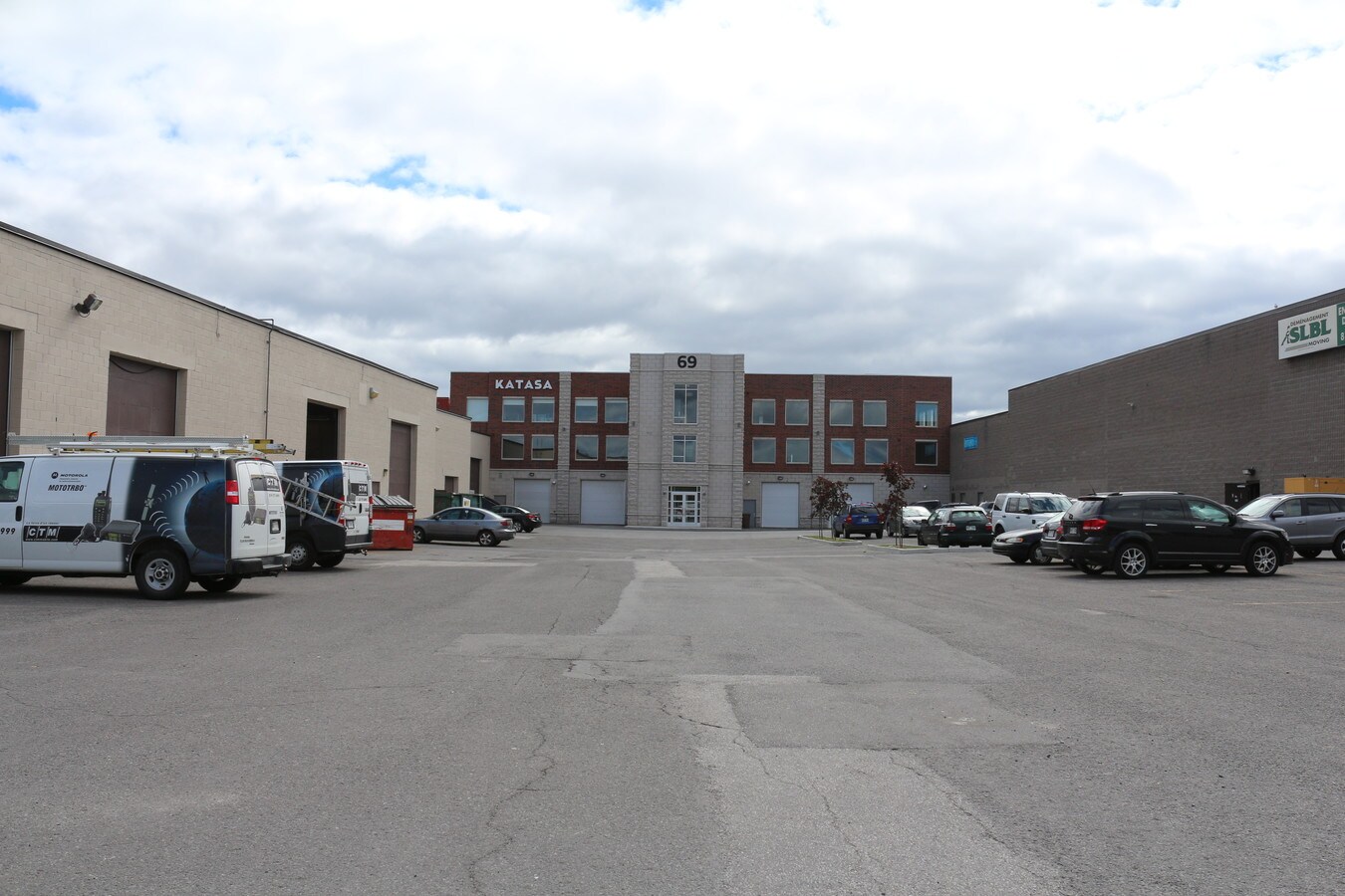 71 Rue JeanProulx, Gatineau, QC J8Z 1W2 Office for Lease