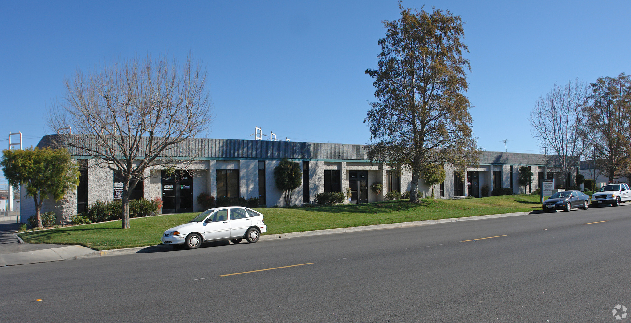 28170 Avenue Crocker, Valencia, CA for lease Primary Photo- Image 1 of 9