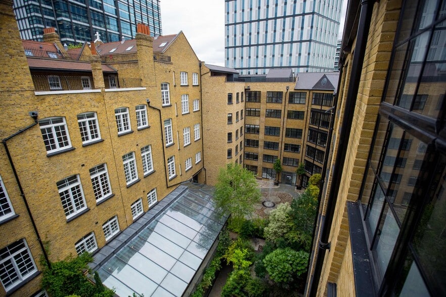 196 Old St, London for lease - Building Photo - Image 3 of 27