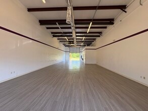284 Rocky Creek Rd, Greenville, SC for lease Interior Photo- Image 2 of 5