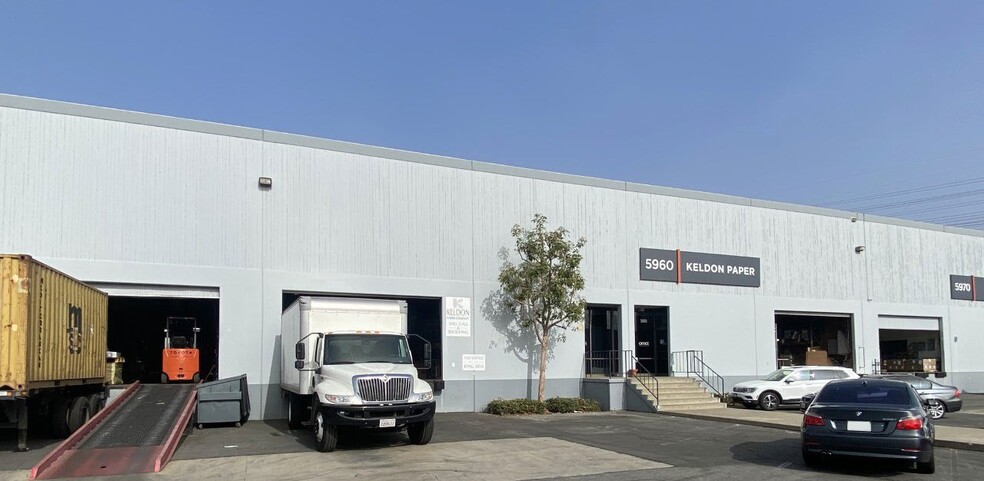 5900-5990 Boxford Ave, Commerce, CA for lease - Building Photo - Image 3 of 4