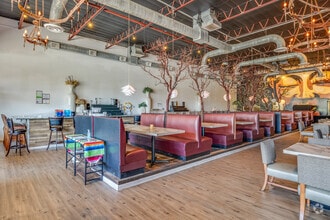 7802-7830 N 12th St, Phoenix, AZ for lease Interior Photo- Image 1 of 15