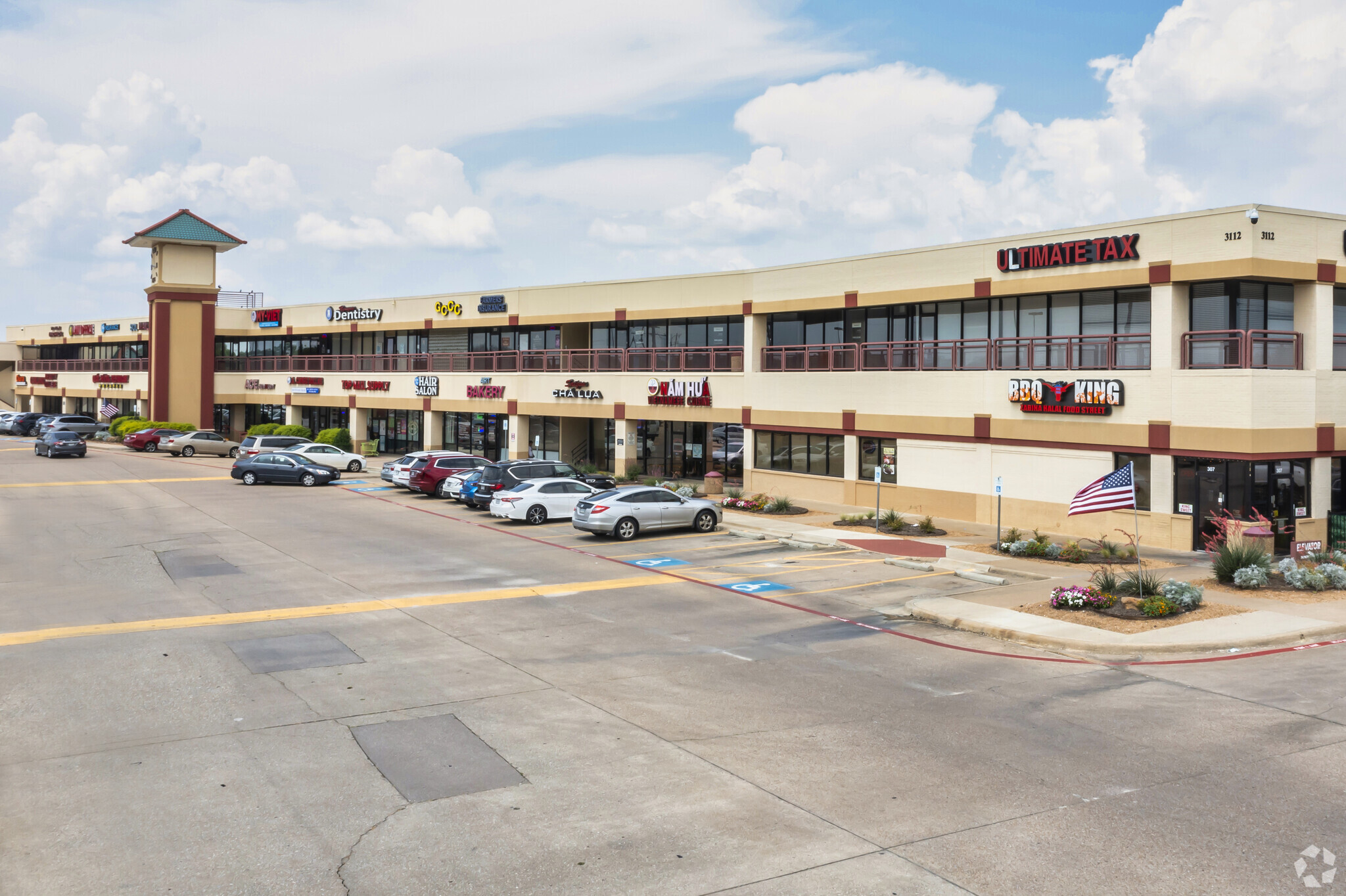 3112-3212 N Jupiter Rd, Garland, TX for lease Building Photo- Image 1 of 8