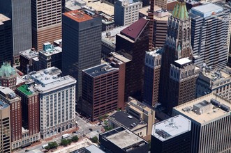 10 E Baltimore St, Baltimore, MD - AERIAL  map view