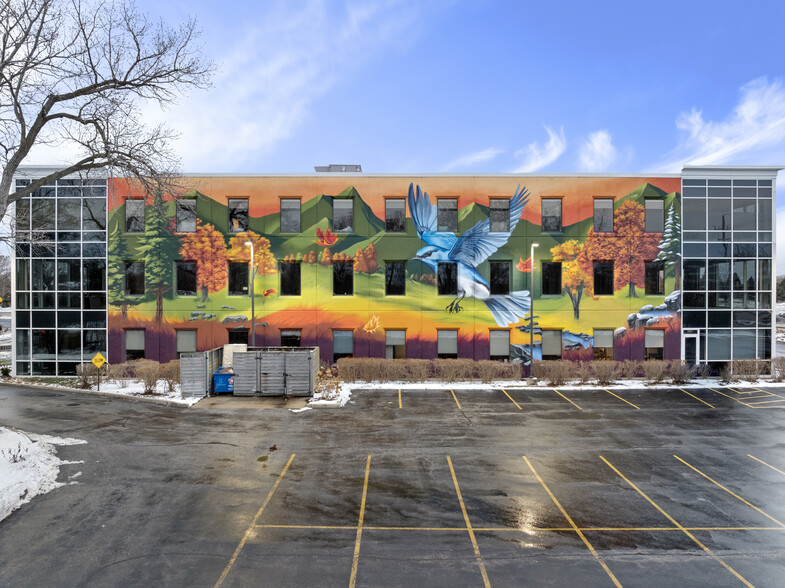 4201 Lake Cook Rd, Northbrook, IL for lease - Building Photo - Image 2 of 20