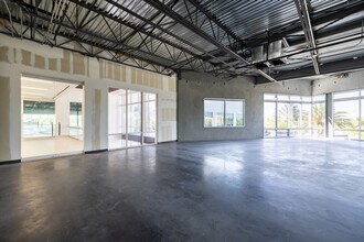 4100 W Chandler Blvd, Chandler, AZ for lease Interior Photo- Image 1 of 2