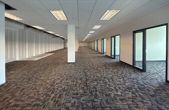 10701 W Research Dr, Wauwatosa, WI for lease Interior Photo- Image 2 of 3