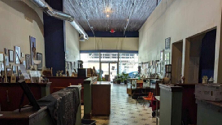 815 Main St, Lynchburg, VA for lease - Interior Photo - Image 2 of 3