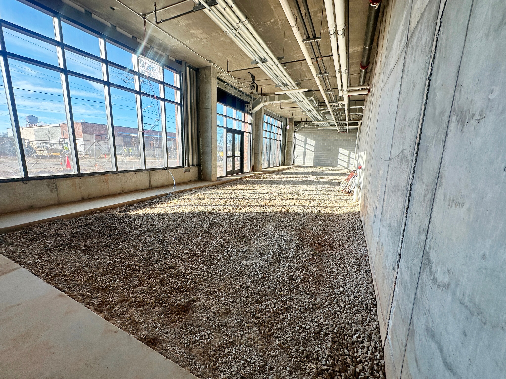 1184 Hank Aaron Dr SE, Atlanta, GA for lease Interior Photo- Image 1 of 13