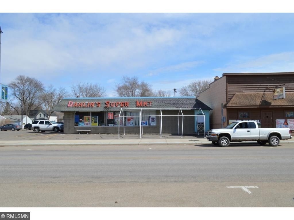 106 Avon Ave S, Avon, MN 56310