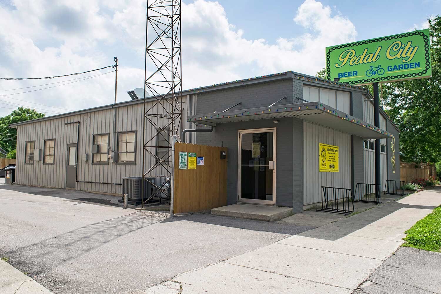 1215 W Main St, Fort Wayne, IN for sale Building Photo- Image 1 of 1