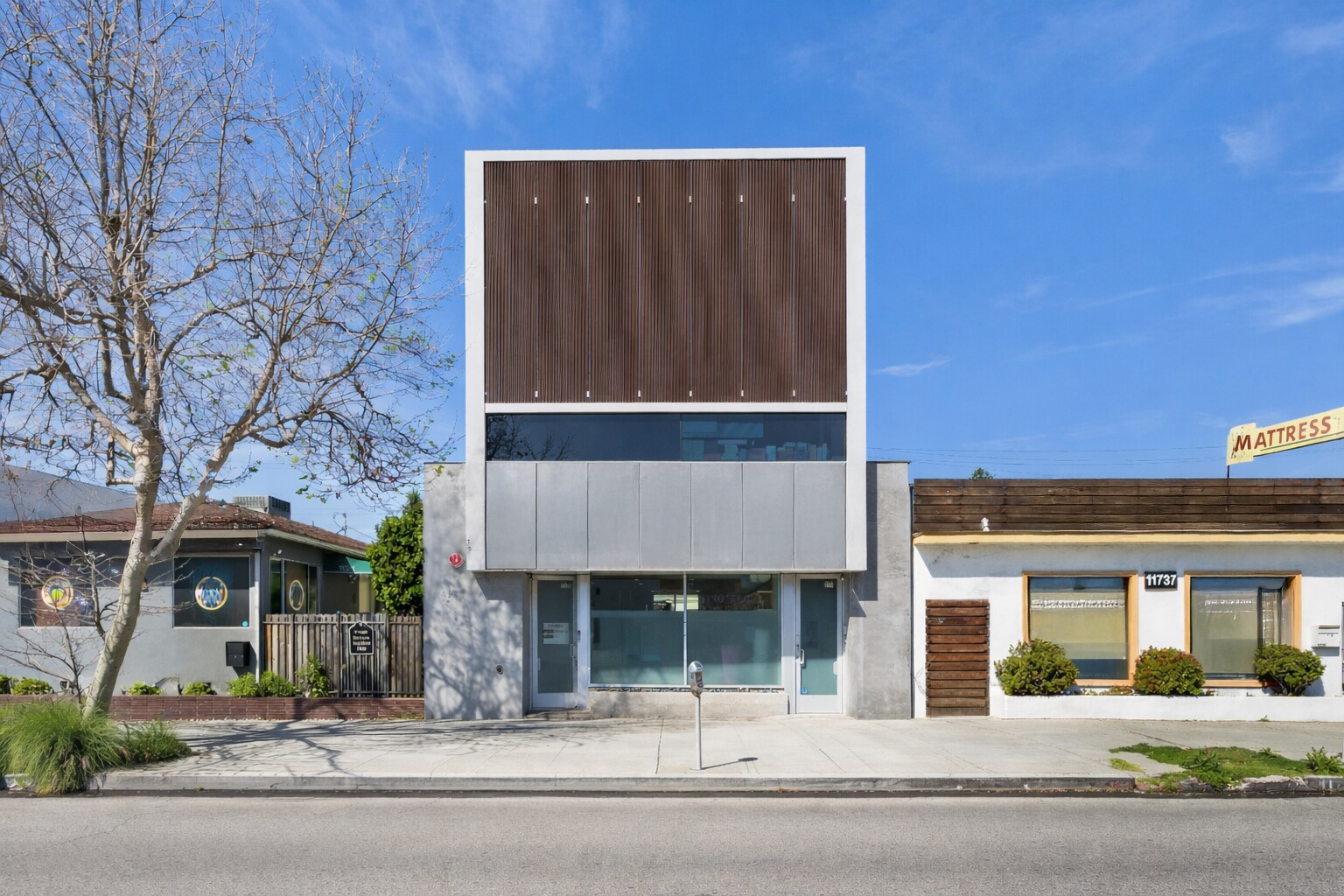 11741 W Pico Blvd, Los Angeles, CA for lease Building Photo- Image 1 of 7