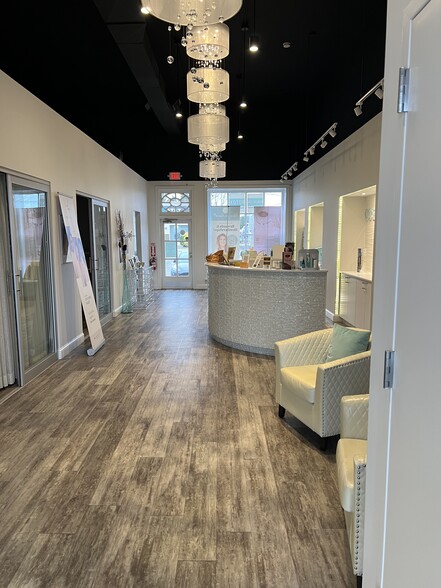 7954 Jericho Tpke, Woodbury, NY 11797 - Cosmedoctor Med Spa | LoopNet