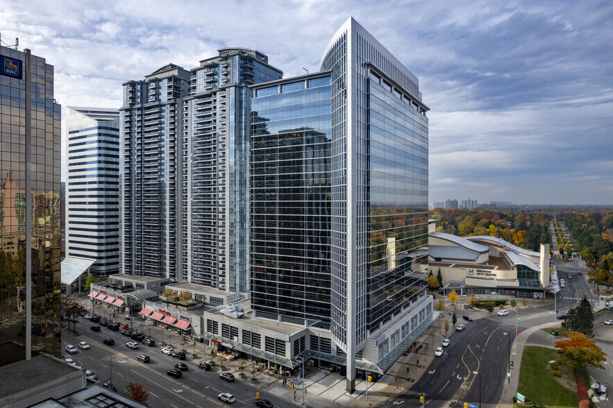 5000 Yonge St, Toronto, ON for lease - Primary Photo - Image 1 of 6