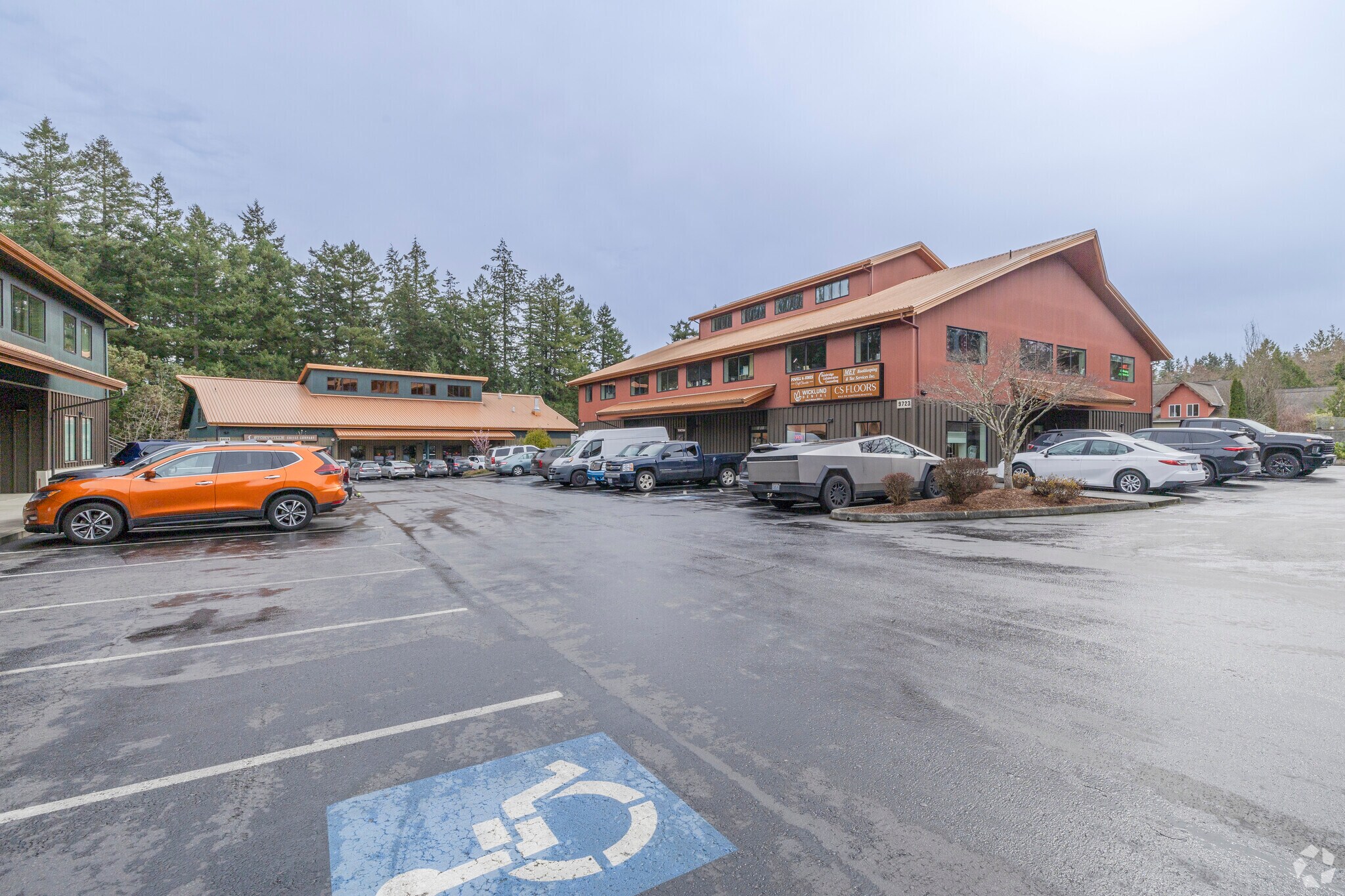 9723 Coppertop Loop NE, Bainbridge Island, WA for sale Primary Photo- Image 1 of 10