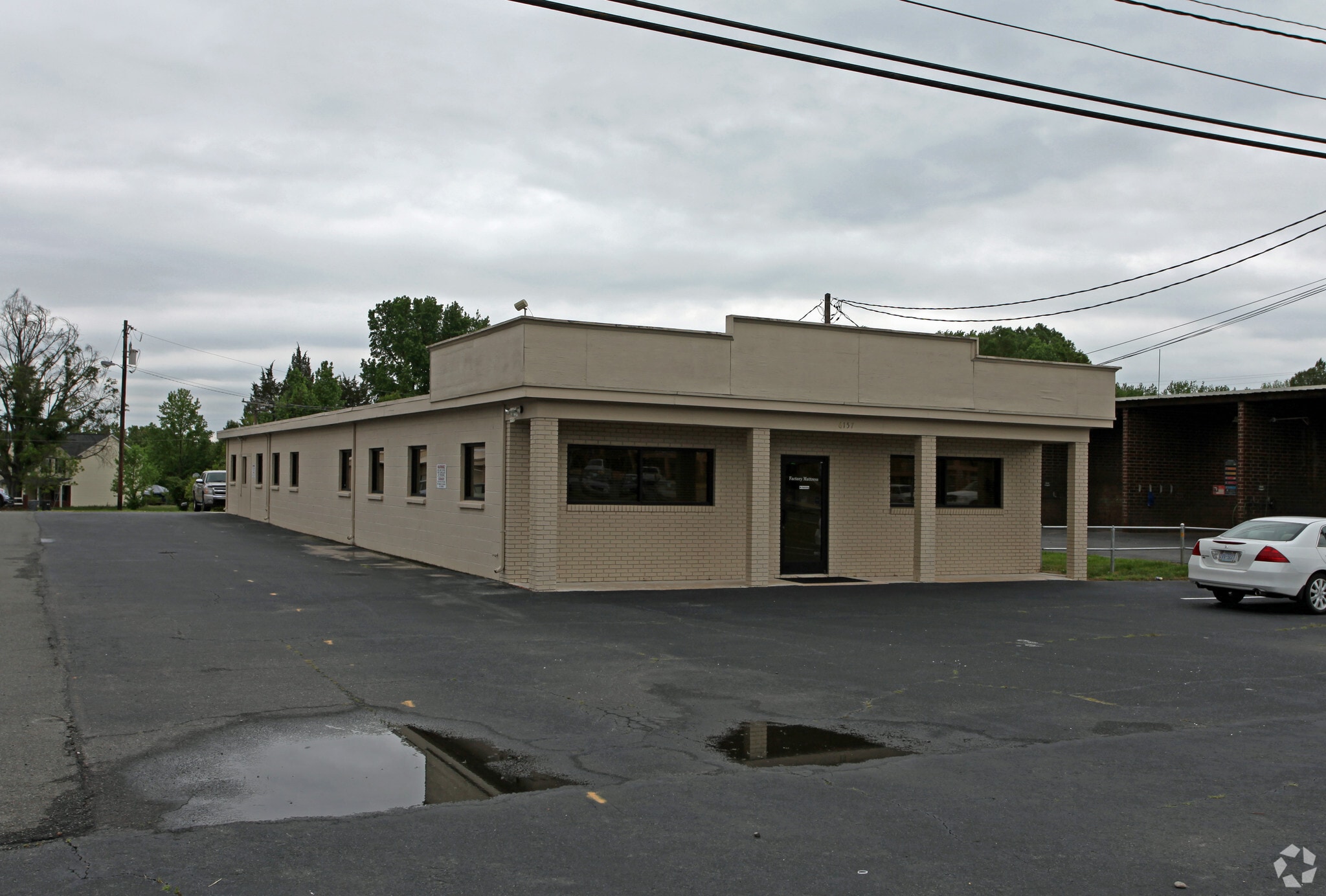 6161 Independence Blvd, Charlotte, NC for lease Primary Photo- Image 1 of 3