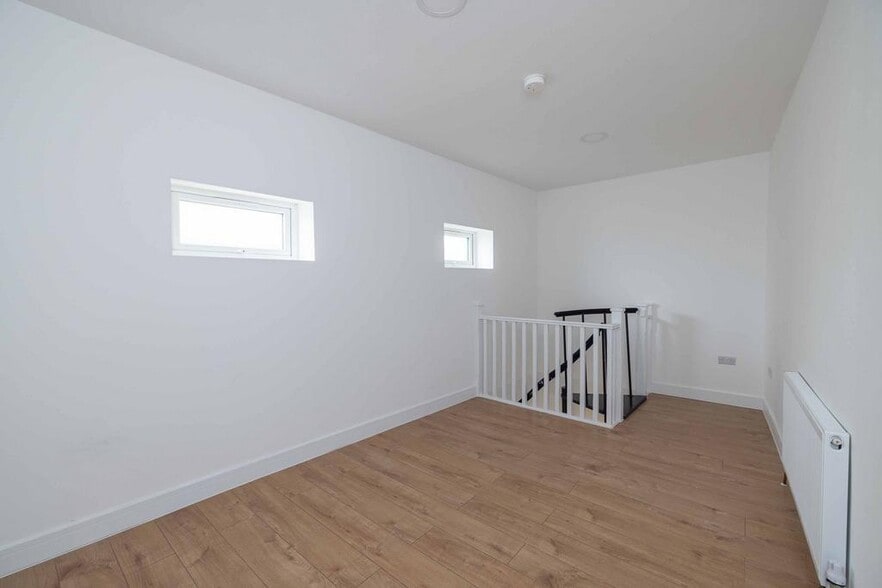 Graham Rd, Harrow for lease - Building Photo - Image 3 of 9