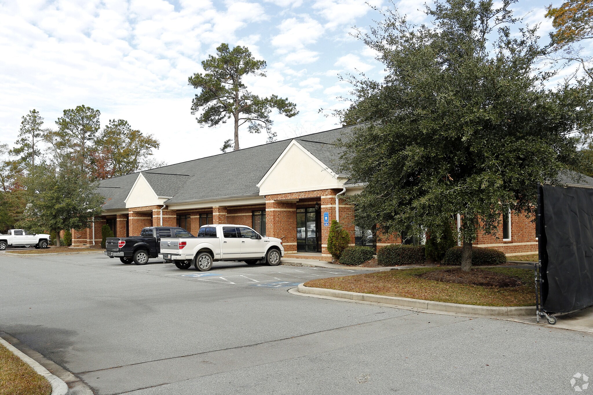41 Park Of Commerce Way, Savannah, GA for sale Primary Photo- Image 1 of 1