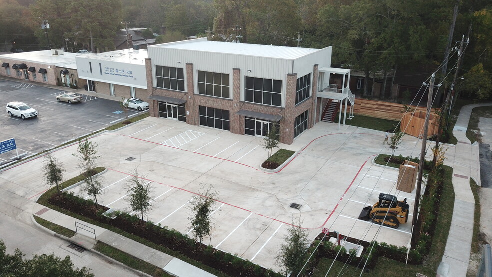 8399 Westview Dr, Houston, TX for lease - Building Photo - Image 3 of 9