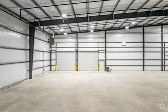 324 E St, Hampton, VA for lease Interior Photo- Image 2 of 6