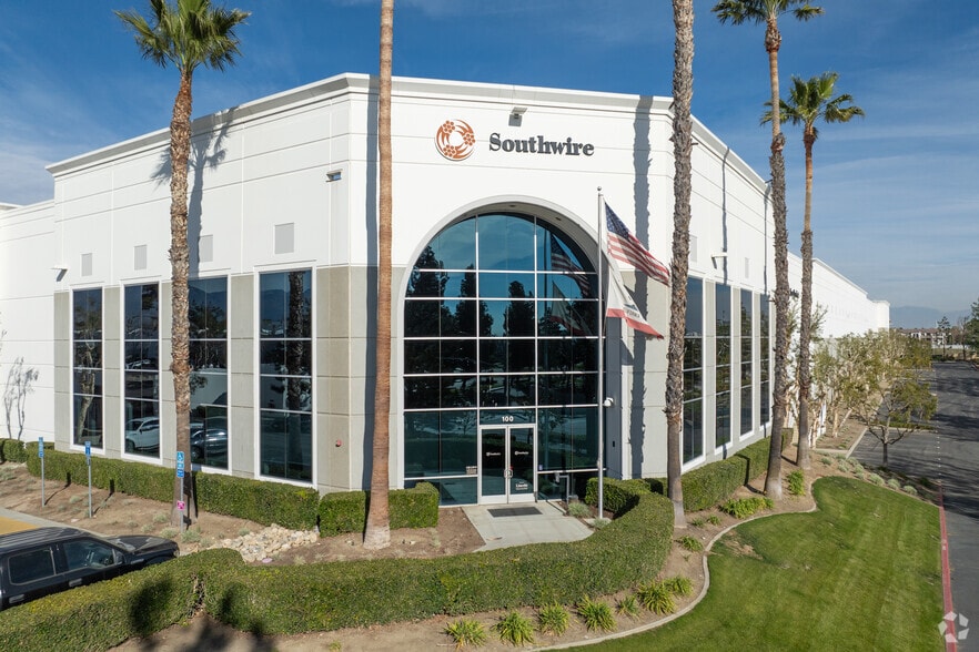 9199 Cleveland Ave, Rancho Cucamonga, CA for lease - Building Photo - Image 2 of 5