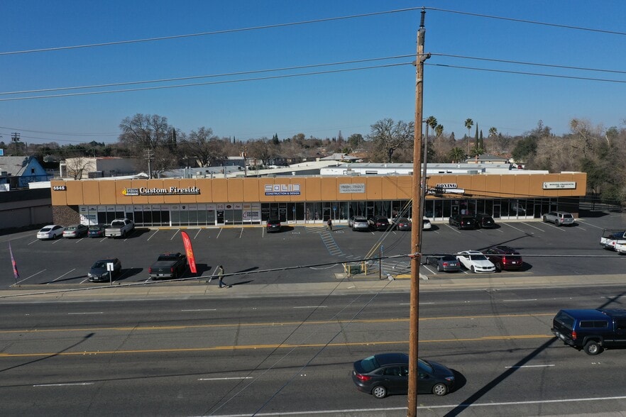 5543-5561 Auburn Blvd, Sacramento, CA for lease - Building Photo - Image 3 of 3