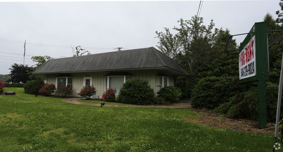 25500 Main Rd, Cutchogue, NY for sale - Primary Photo - Image 1 of 1