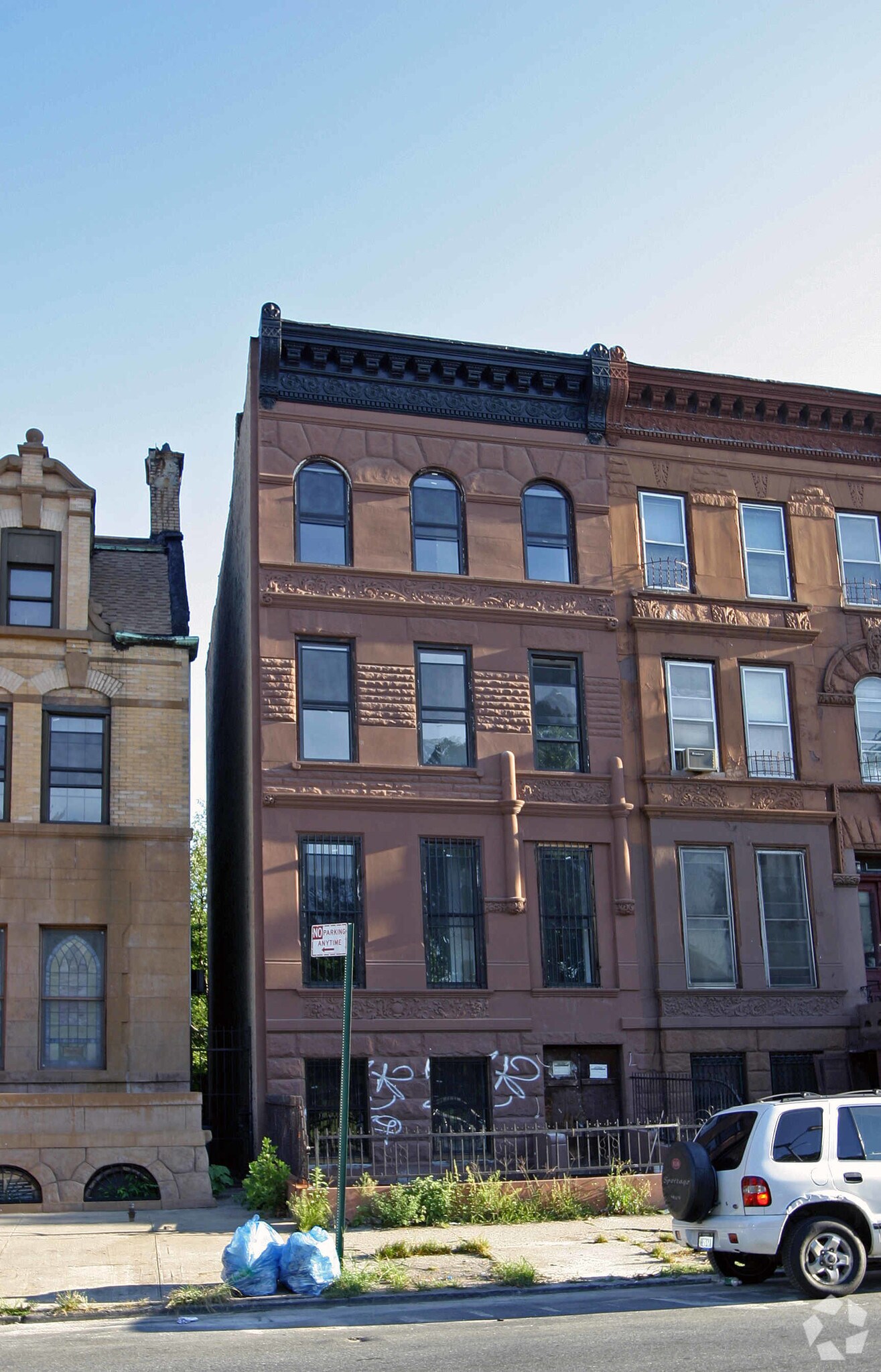 677 Lafayette Ave, Brooklyn, NY for sale Primary Photo- Image 1 of 1