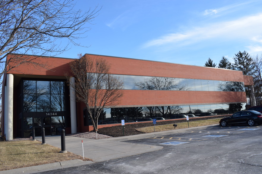 14344 Y St, Omaha, NE for lease - Building Photo - Image 2 of 5