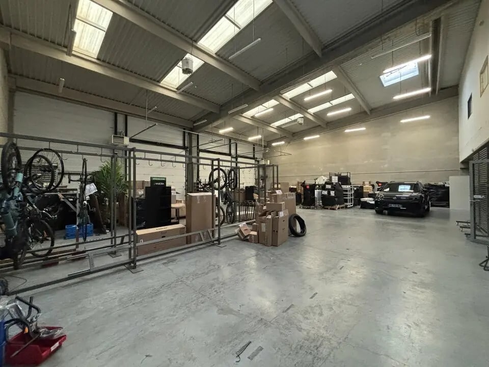 Flex in Saint-Quentin-Fallavier for lease Interior Photo- Image 1 of 11