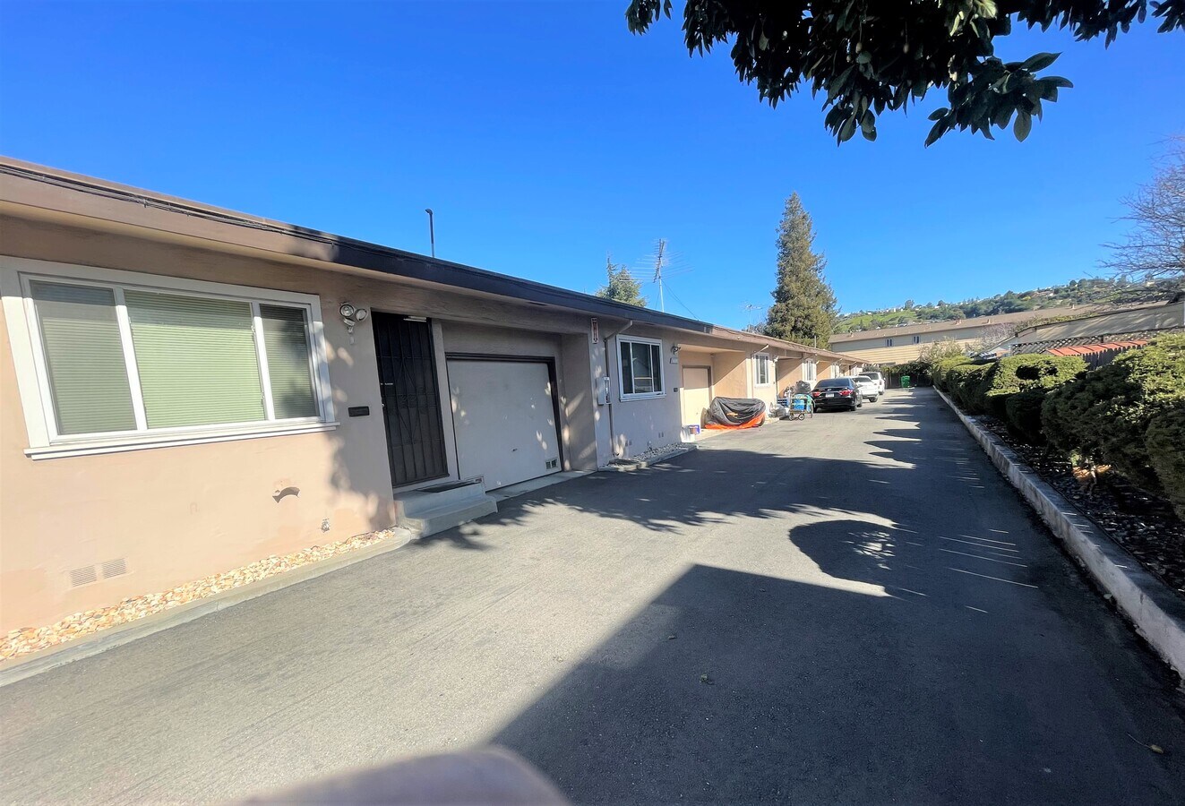 1611816152 Mateo St, San Leandro, CA 94578