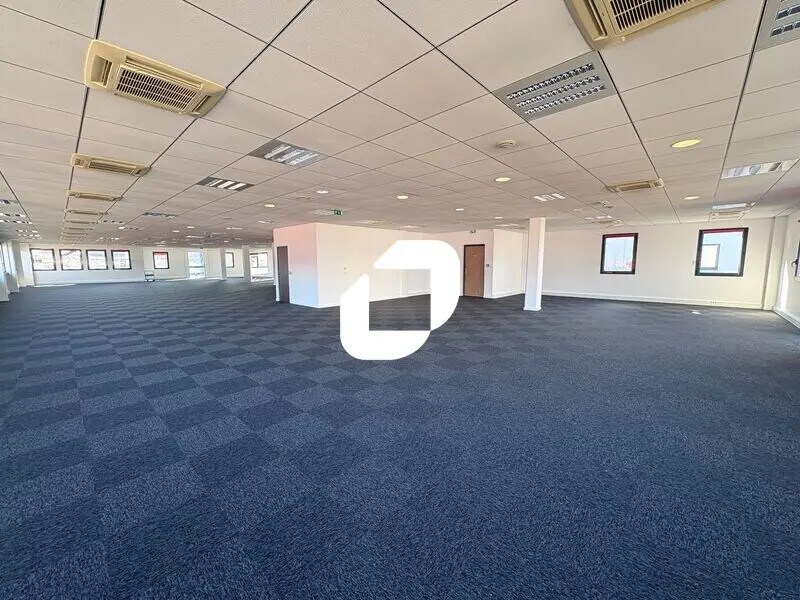 Vente Bureaux 589 m² à 591 m² - Photo 1
