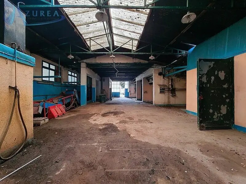 Industrial in Nice for lease Interior Photo- Image 1 of 5