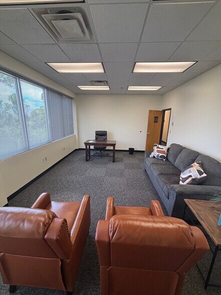 1230 Oakley Seaver Dr, Clermont, FL for lease - Building Photo - Image 2 of 9